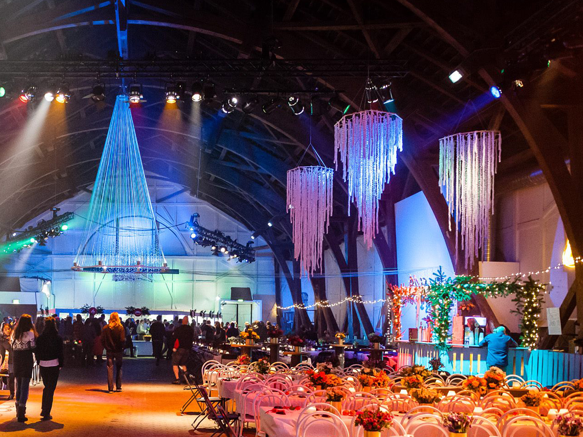 10896385_10152985400172094_448531116095559361_o